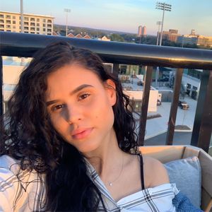 Meet your Posher, Arielle